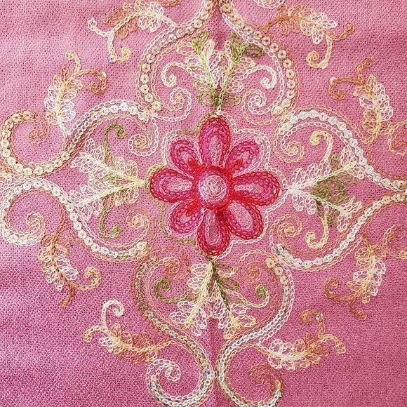 HANDMADE Embroidered Sequined Designed Lavender Shawl - Picture 9 of 13